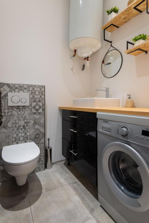 Latelier 2Br W Ac At 4 Min From The Beaches Of Old Nice Welkeys Экстерьер фото
